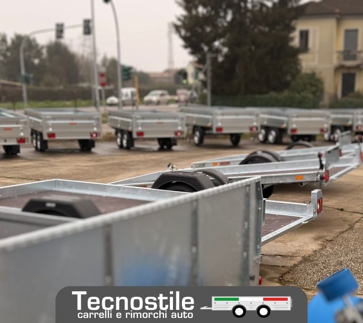 Tecnostile carrelli e rimorchi auto