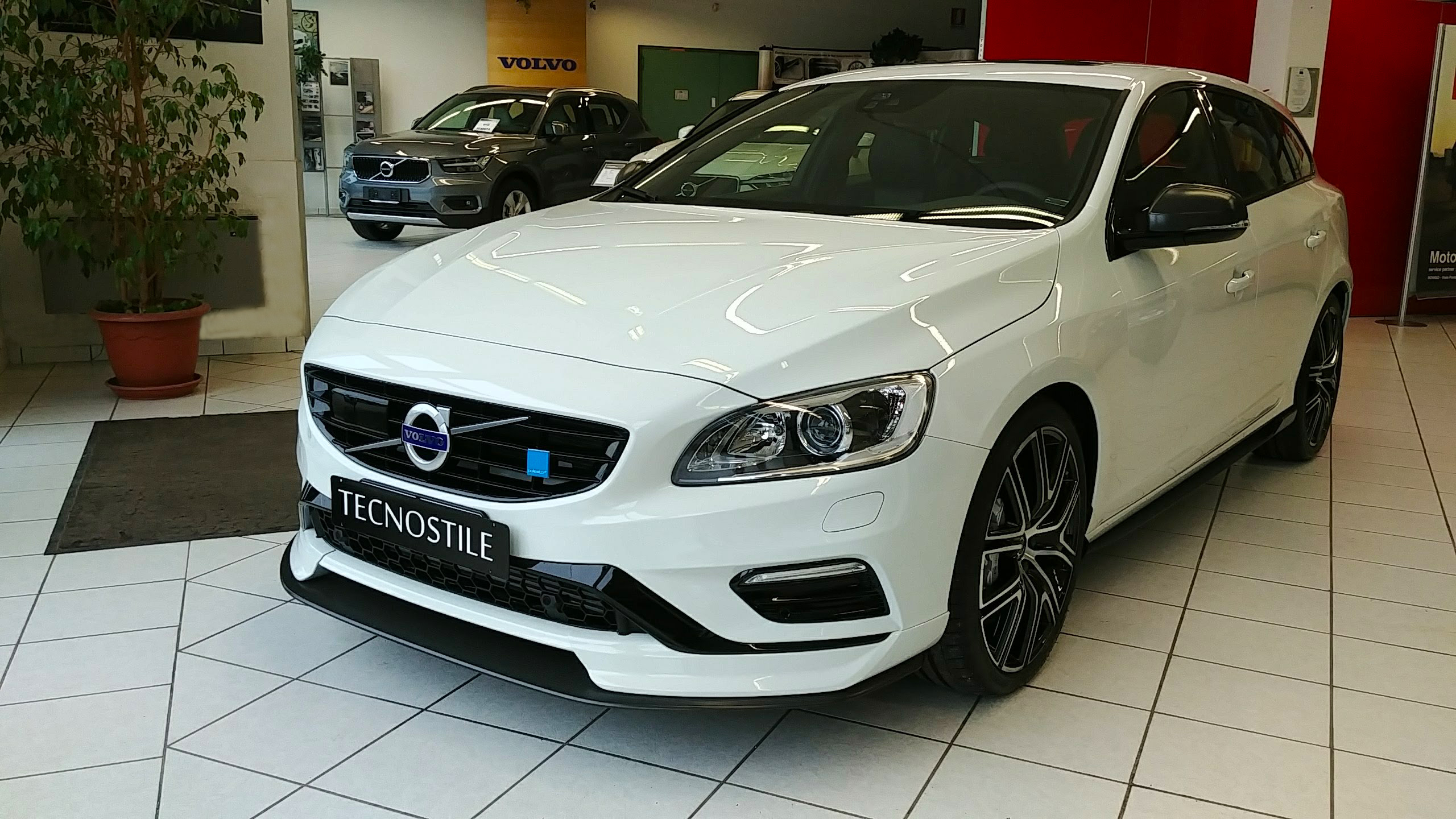 Volvo V60 Polestar