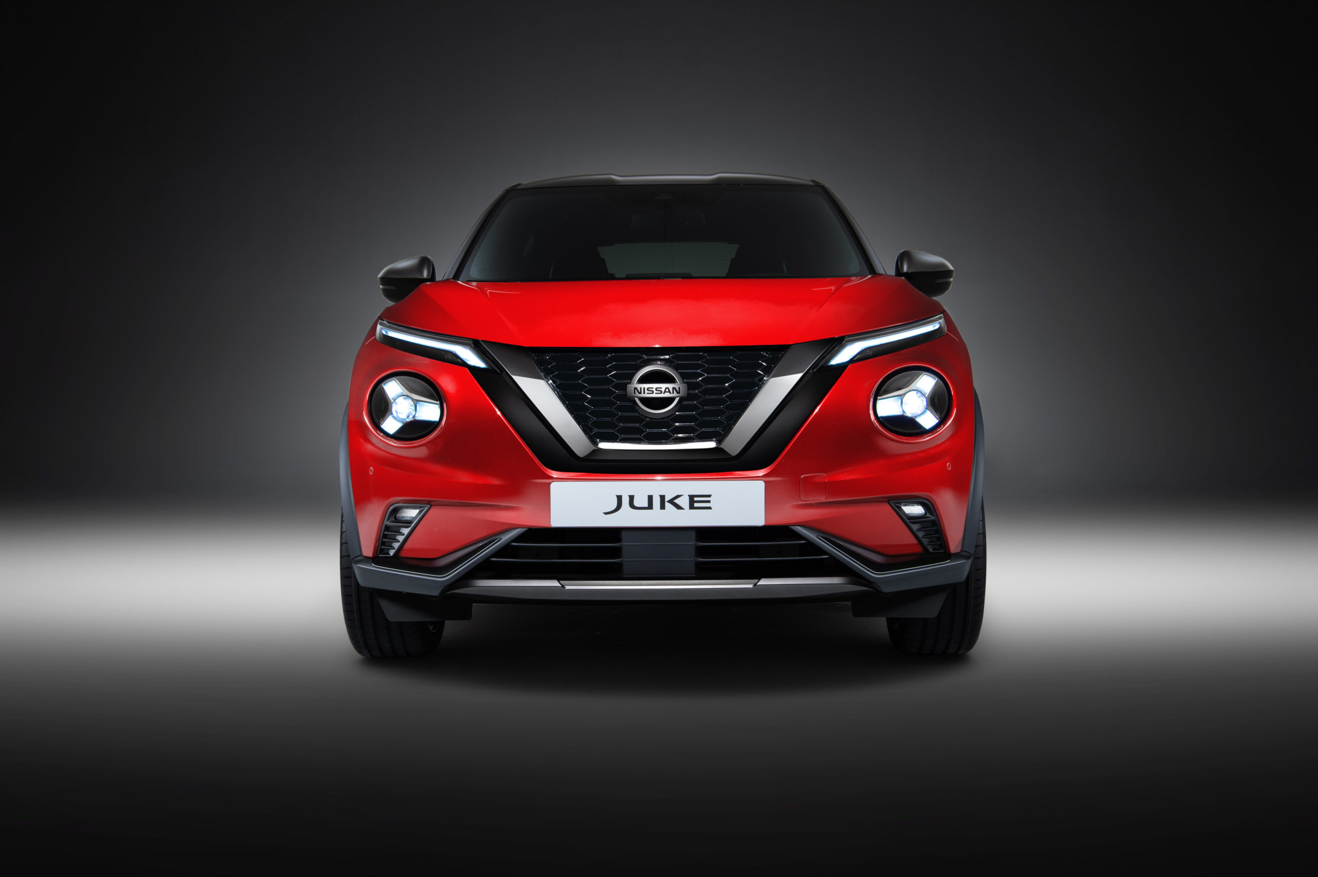 3 6pm CET New Nissan JUKE Unveil Red Static Studio 1 source.Sep scaled