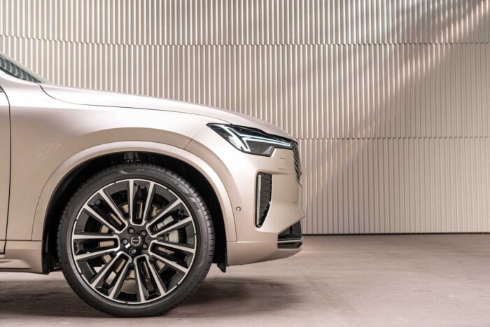 Volvo XC90 1 Volvo XC90 design fari cerchi