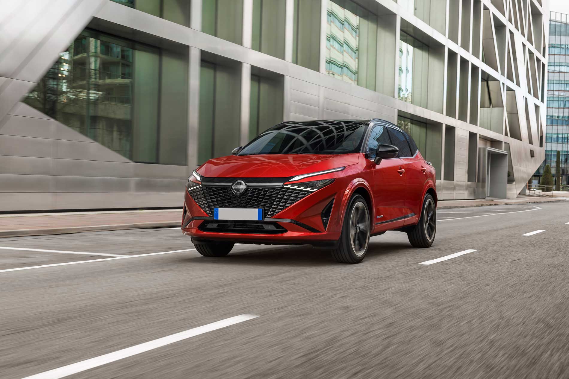 Nuovo Nissan Qashqai con linee più moderne e definite