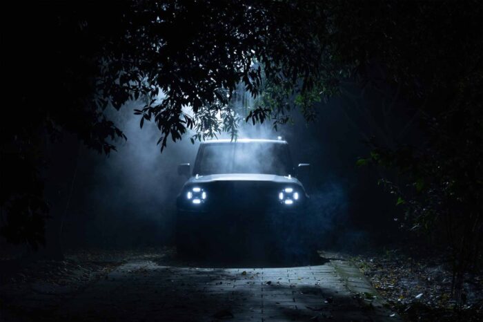 ICH-X K3 5 ICH X K3 illumina la strada